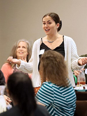 Clark Honors student speaks at Stamps event.